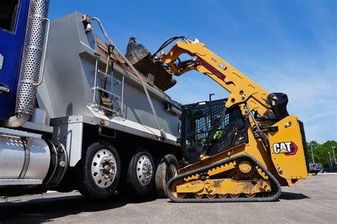 next gen cat compact track loader|Cat unveils next.